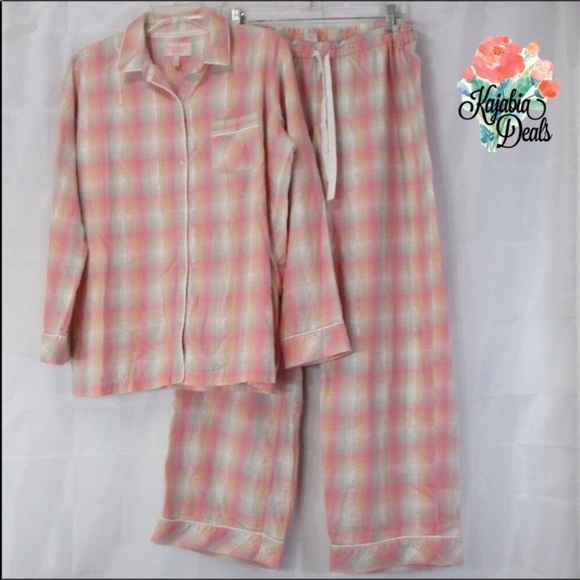 VICTORIA’S SECRET Matching Pajamas Size Medium